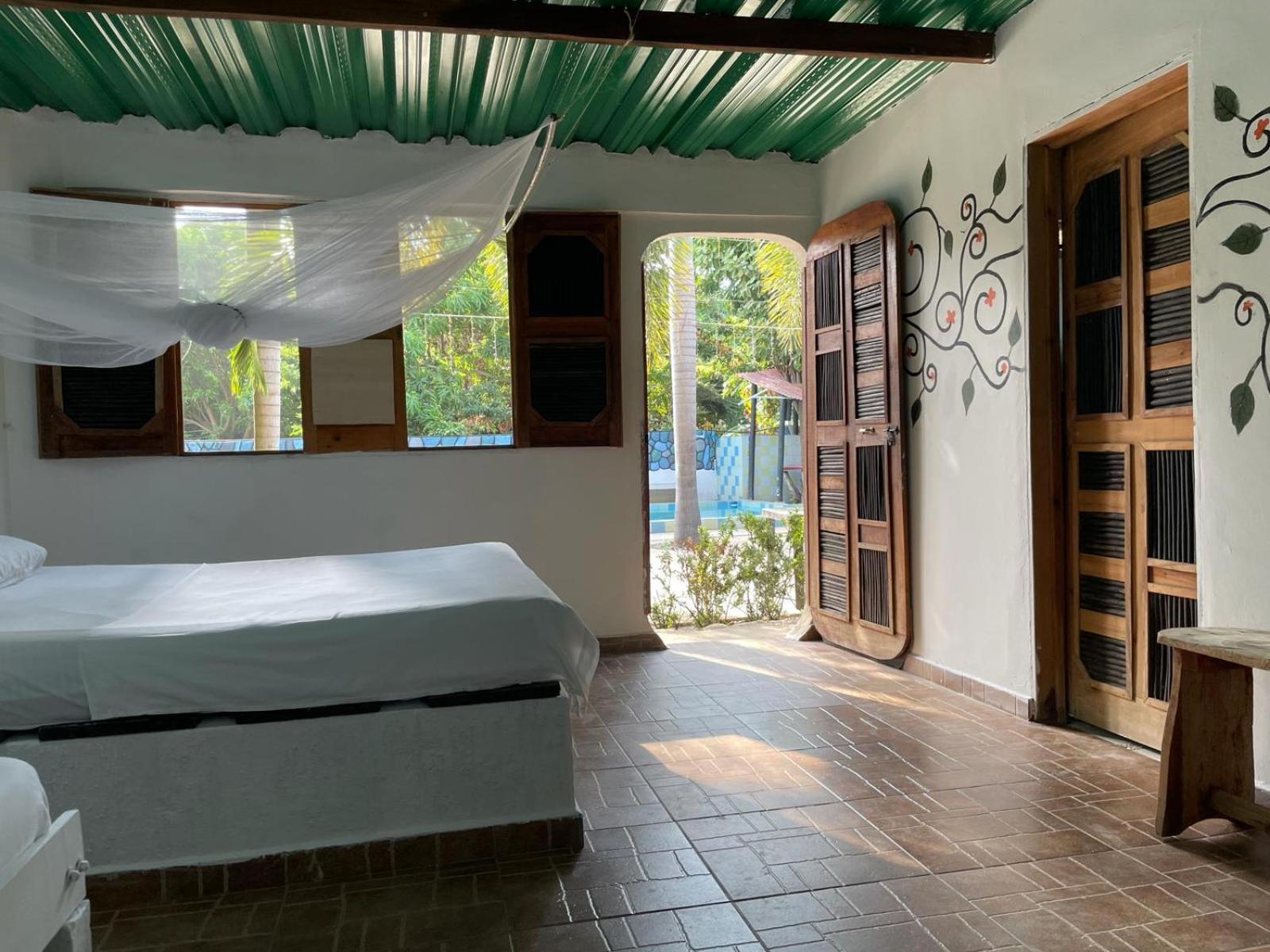 Hostal Luz De Luna Palomino Eksteriør bilde