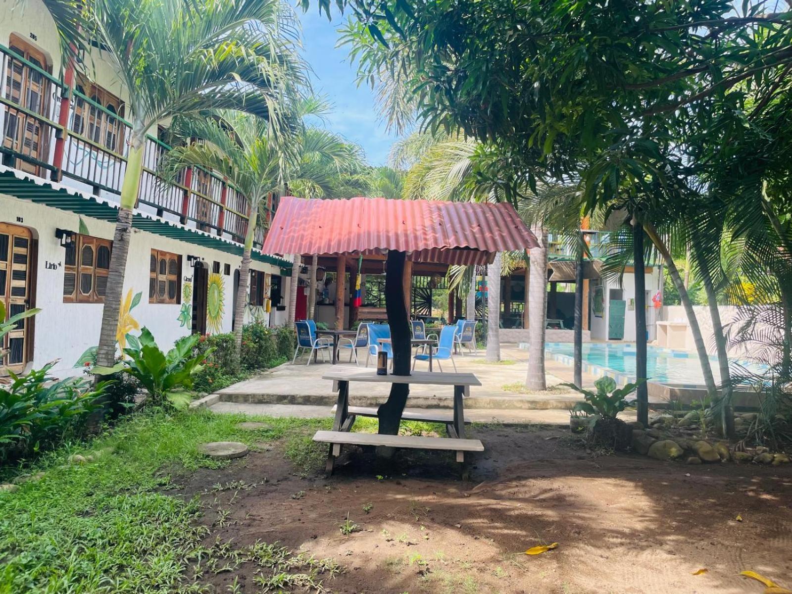 Hostal Luz De Luna Palomino Eksteriør bilde